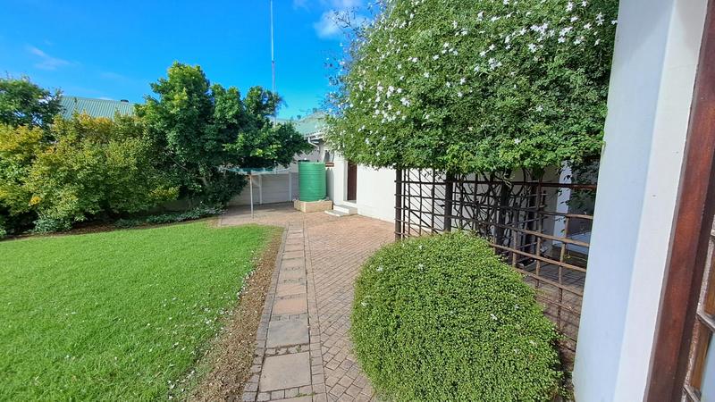 4 Bedroom Property for Sale in Albertinia Western Cape